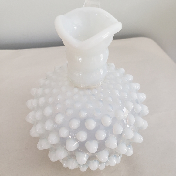 Hobnail Pitcher Vintage - Picture 4 of 6